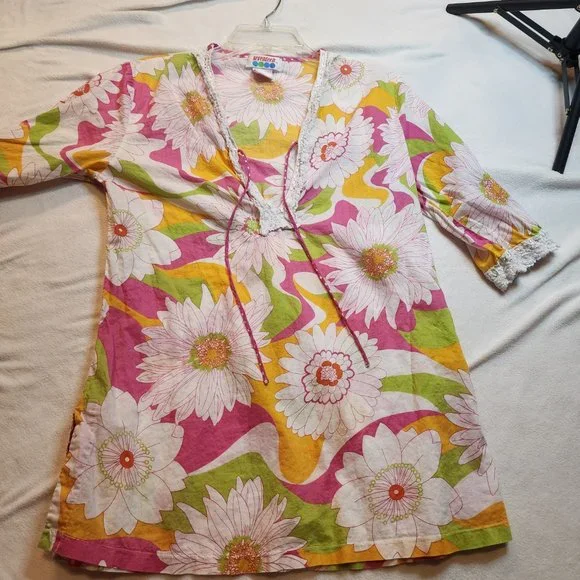 Vintage Seventeen Pajama Set with Retro Floral Size Medium - Picture 8 of 12